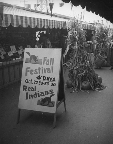Farmers Market Fall Festival signboard