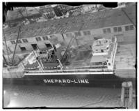 Bird's-eye view of loading the Sea Thrush (ship)