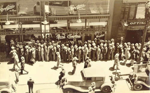 [Men lining up for bread at Compton's store during Dock Strike in 1934]