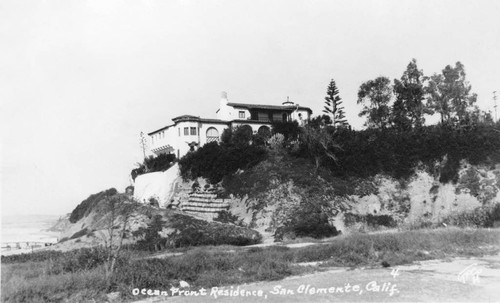 Ocean front home in San Clemente, ca. 1940