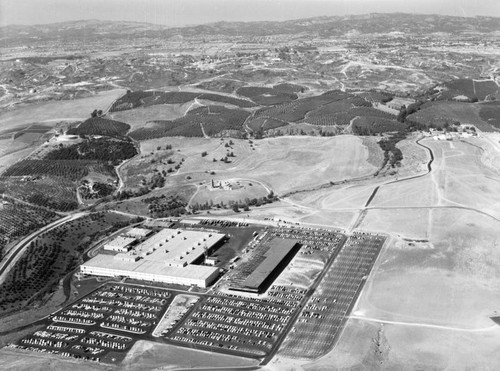 Hughes Aircraft, Coyote Hills plant, looking northwest