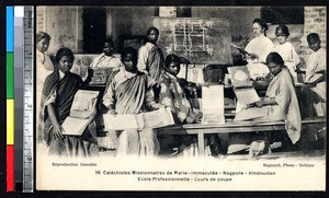 Young women studying with their teacher, Nāgpur, India, ca.1920-1940