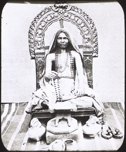 Guru auf sein. Thron. Swami on his throne