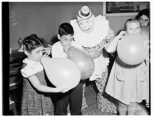 Orphans party, 1951