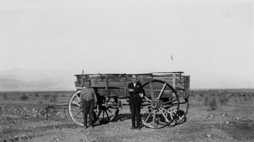 Old borax wagon at Stovepipe Wells