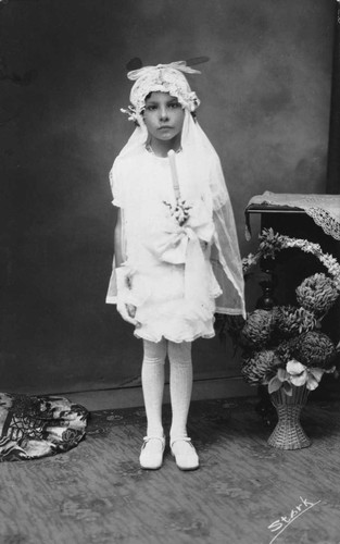 Sara's First Holy Communion, [graphic]