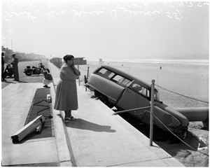 Manhattan Beach auto accident, 1957