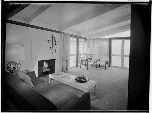 Lakewood Rancho Estates. Living room