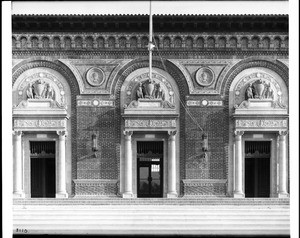 Front entrance of the Exhibition Building, Los Angeles