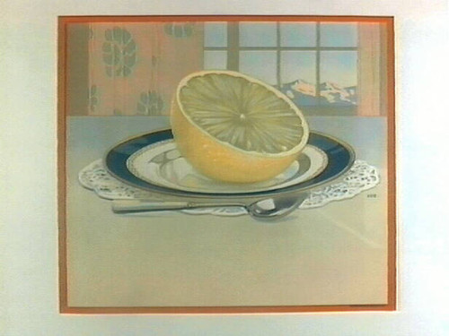 Stock label: grapefruit on plate and doily with spoon