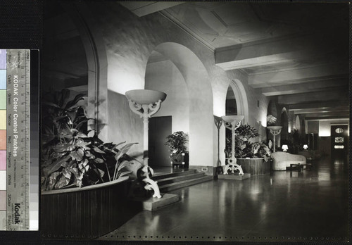 Royal Hawaiian Hotel. Interior