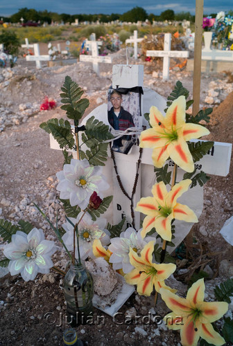 Grave of 18 year old, Juárez, 2009