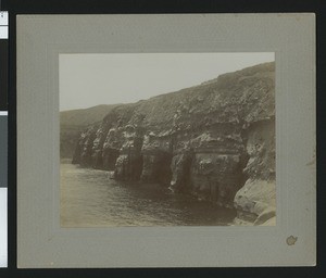 Great caves in a La Jolla beach scene, ca.1910