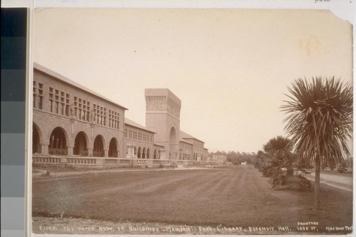 The outer row of buildings, Memorial Arch, Library, Assembly Hall, frontage 1000 feet [Stanford University]. No. 1093