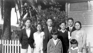 Choong Sup Park, Chung Kyung Lee and their six children