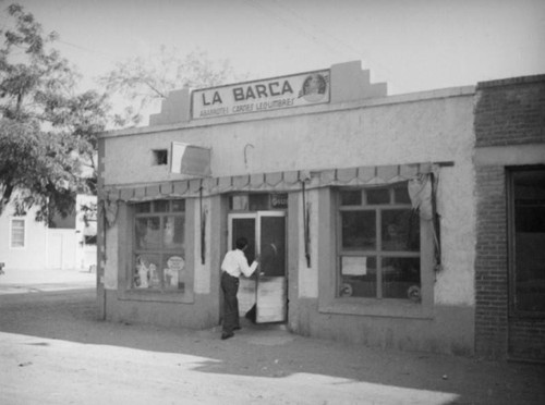 La Barca grocery store, San Fernando