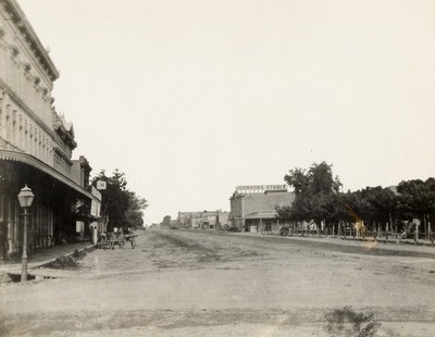 Stockton - Streets - 1850s - 1870s: Weber Ave. looking east