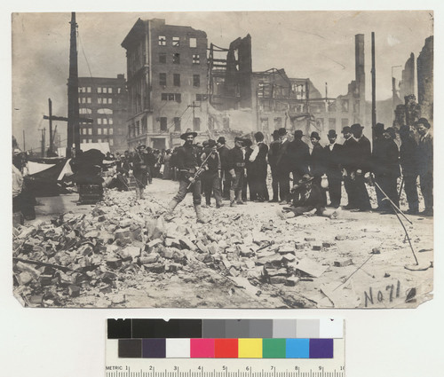 Bread line, 6th [Sixth] and Mission. [No. 71.] [Soldiers patrolling the line.]