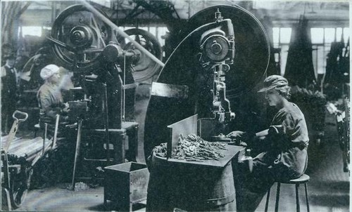 Women machine operators