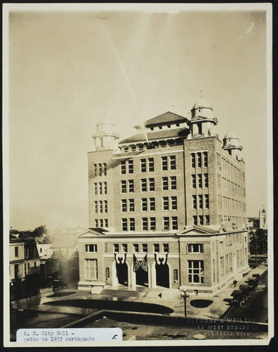 Long Beach City Hall before the 1933 earthquake