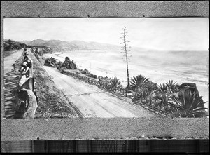 View of Santa Monica Beach looking north from the California Street incline, ca.1918
