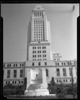 Frank Putnam Flint memorial fountain in front of City Hall, Los Angeles, 1933