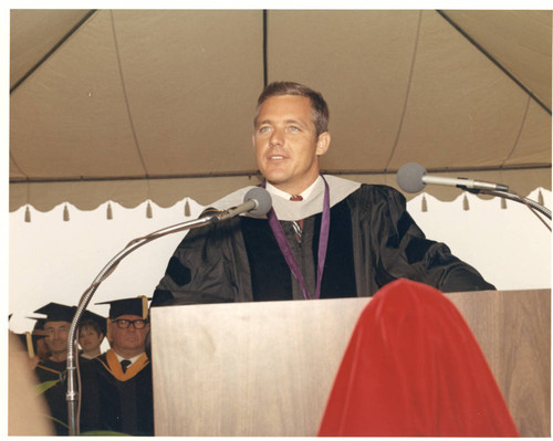 William S. Banowsky speaking at the dedication of Malibu campus, 1970