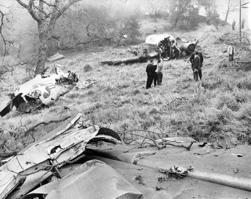 Three killed, three survive air crash