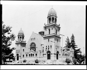 Exterior view of the Santa Ana First Methodist Church, ca.1900