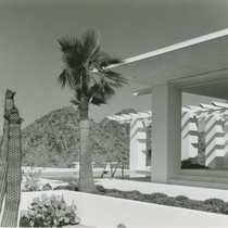 John Elgin Woolf (1908-1980): Hollywood Regency style houses — Calisphere