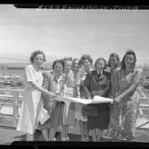 Group portrait of eight women pilots before they leave Palm Springs for ...