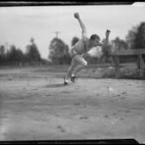 Charlie Paddock running, Los Angeles, circa 1926 — Calisphere