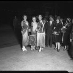 Guests at the opening of the Opera season, Los Angeles, 1926 — Calisphere