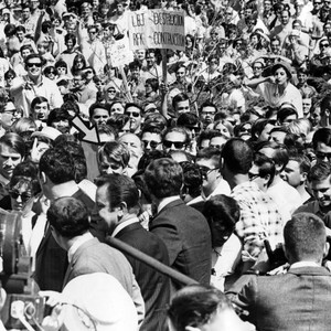 Sen. Kennedy holds rally at college — Calisphere