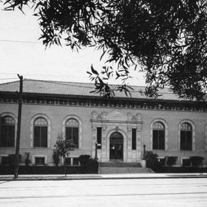 Benjamin Franklin Branch Library — Calisphere
