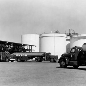 Union Oil trucks — Calisphere