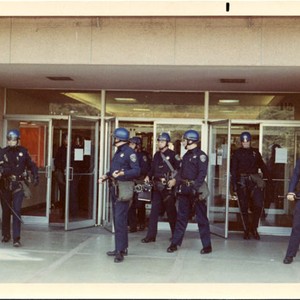 [Scene from student riots at San Francisco State College] — Calisphere