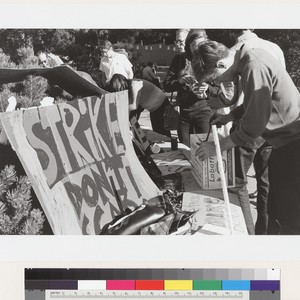 Barbara Dane singing at Free Speech Movement 20th anniversary rally in ...