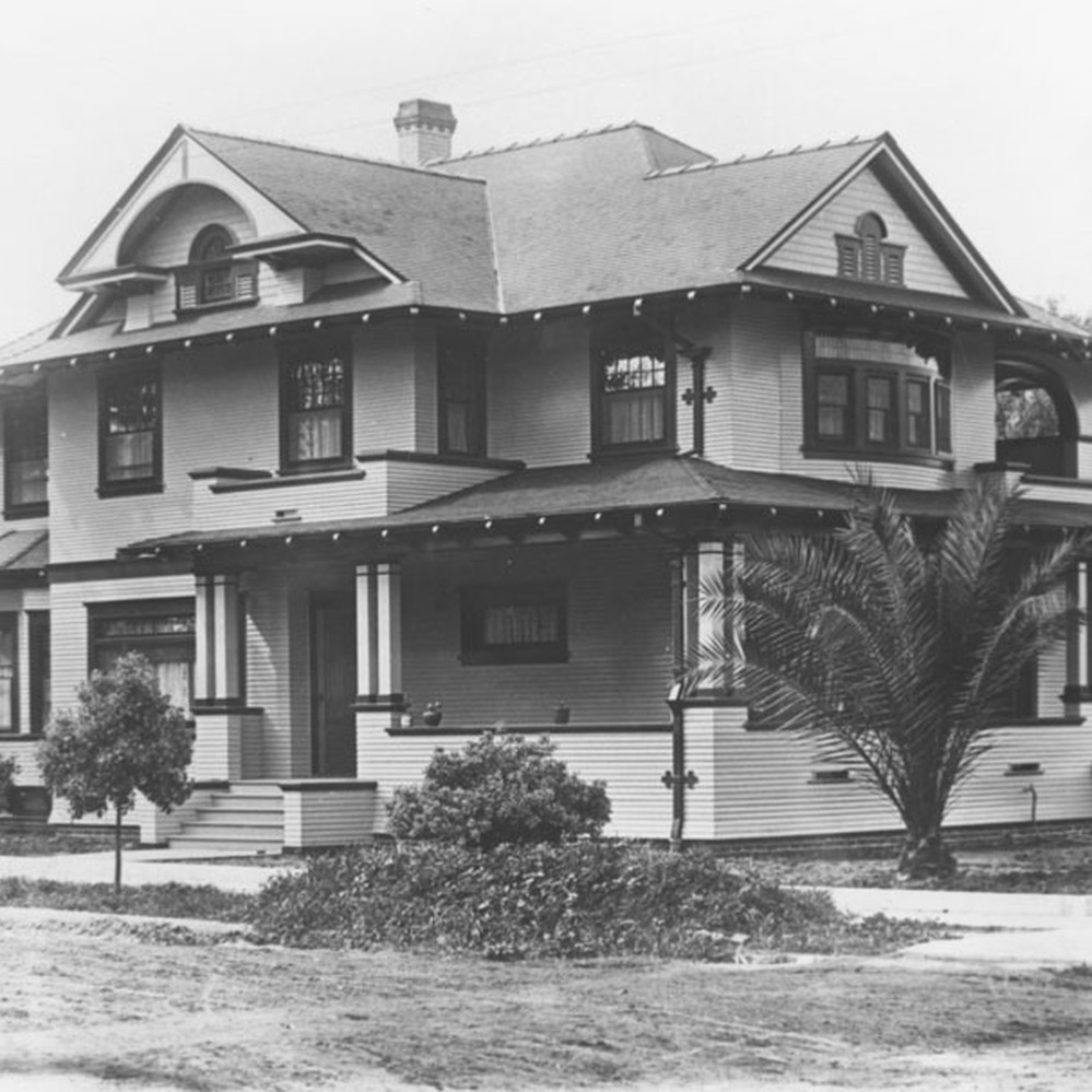 The Log House · Circa 1917: Rediscovering Craftsman Farms · SMCF  Collections Database, image size:999x999