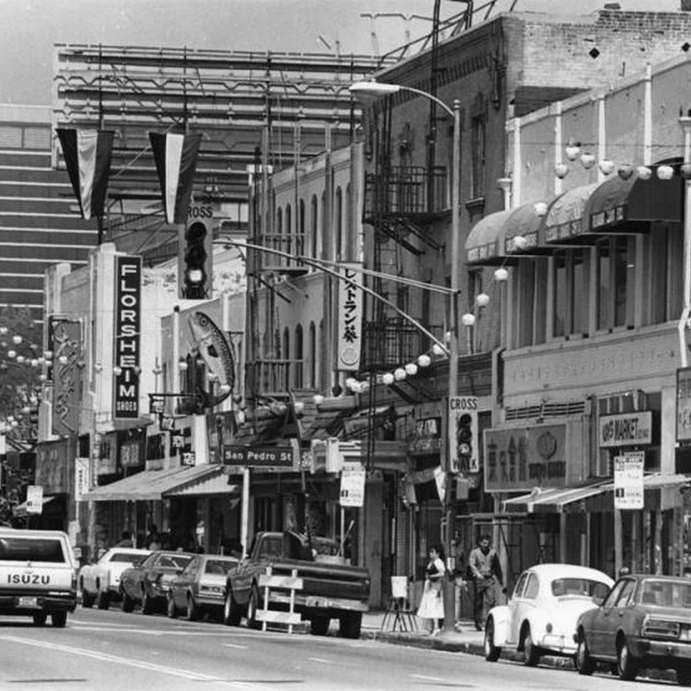 洋書 LITTLE TOKYO - ONE HUNDRED YEARS IN PICT Little Tokyo: One hundred years in pictures | 汀線