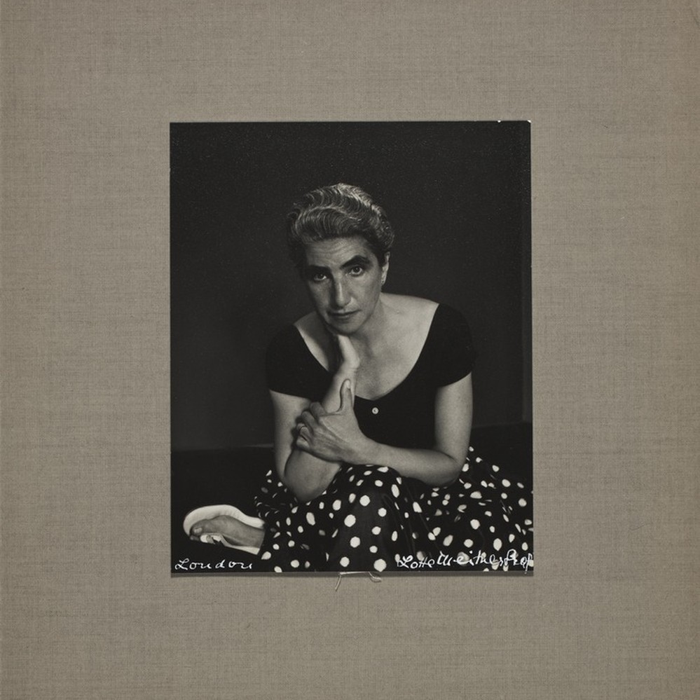 レア PHOTOGRAPHIC PORTRAIT PRIZE 2004 Nancy-Price.jpg