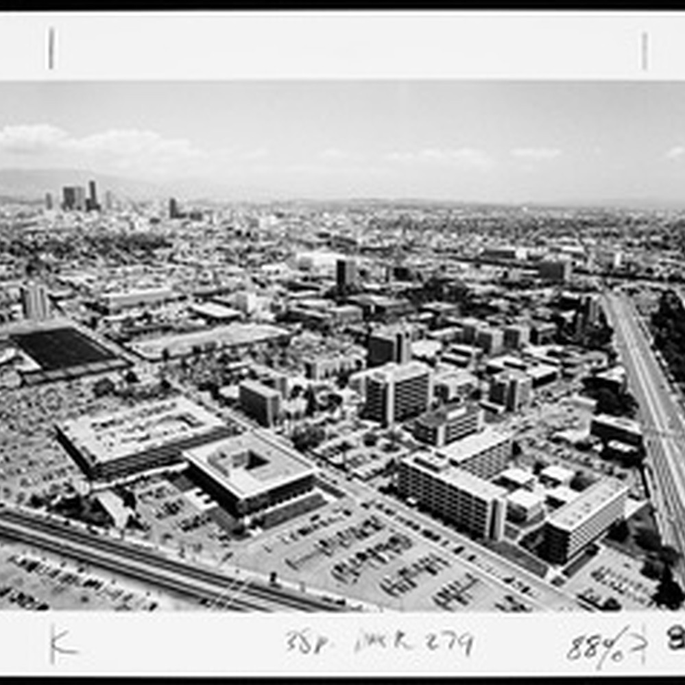 その他 1980's Southern California University USC in the 1950s : r/USC