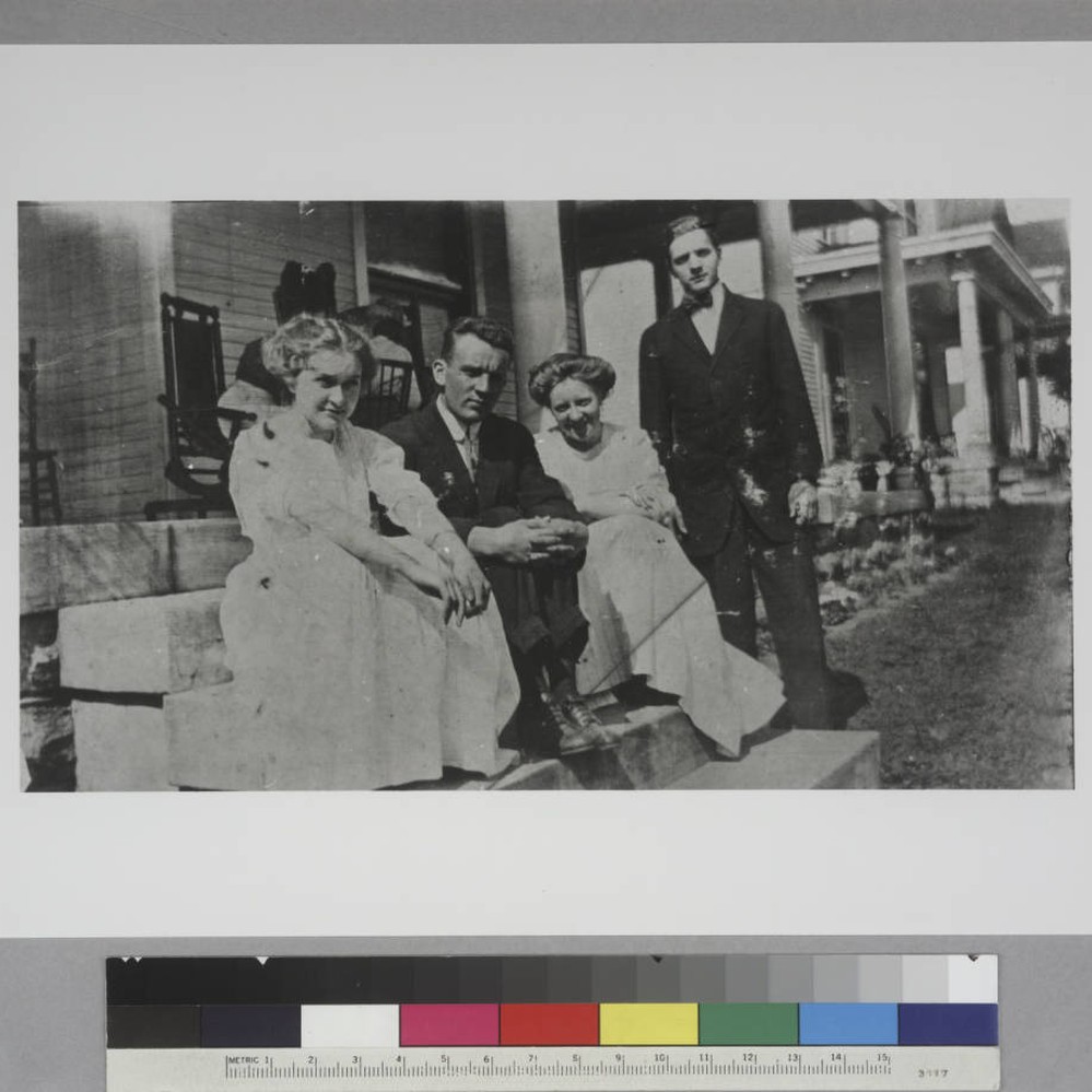 Edwin Powell Hubble, Lucy Hubble, William Hubble and an unidentified neice  on porch steps in Shelbyville, Kentucky — Calisphere, image size:999x999