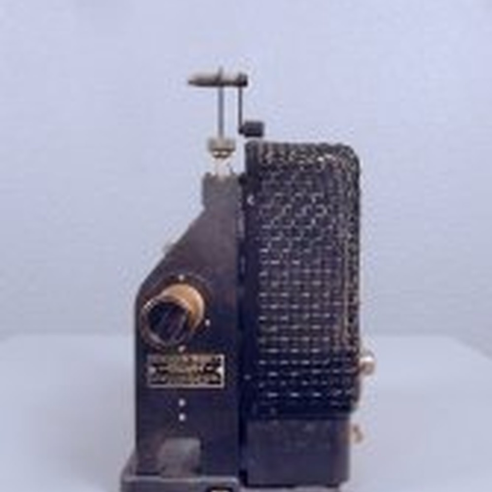 その他 KODAKSCOPE   MODEL   C Kodascope Model C projector — Calisphere