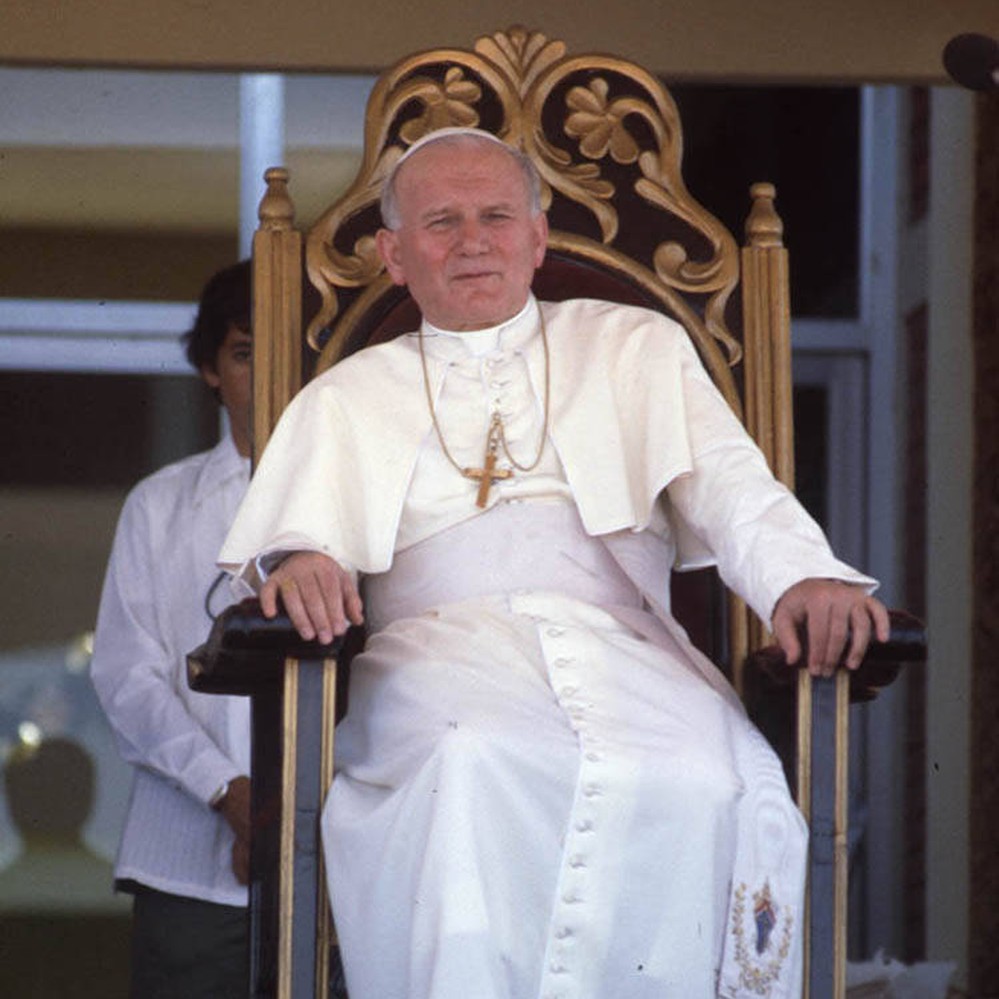 Pope John Paul II sits on a gilded throne, Managua, Nicaragua